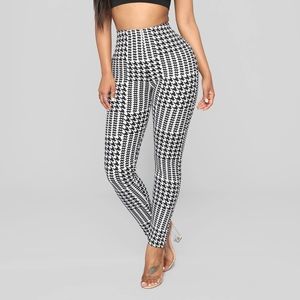 Fashion Nova Leggings